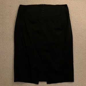 EXPRESS BLACK PENCIL SKIRT! Barely worn size 8 Skirt in great condition!